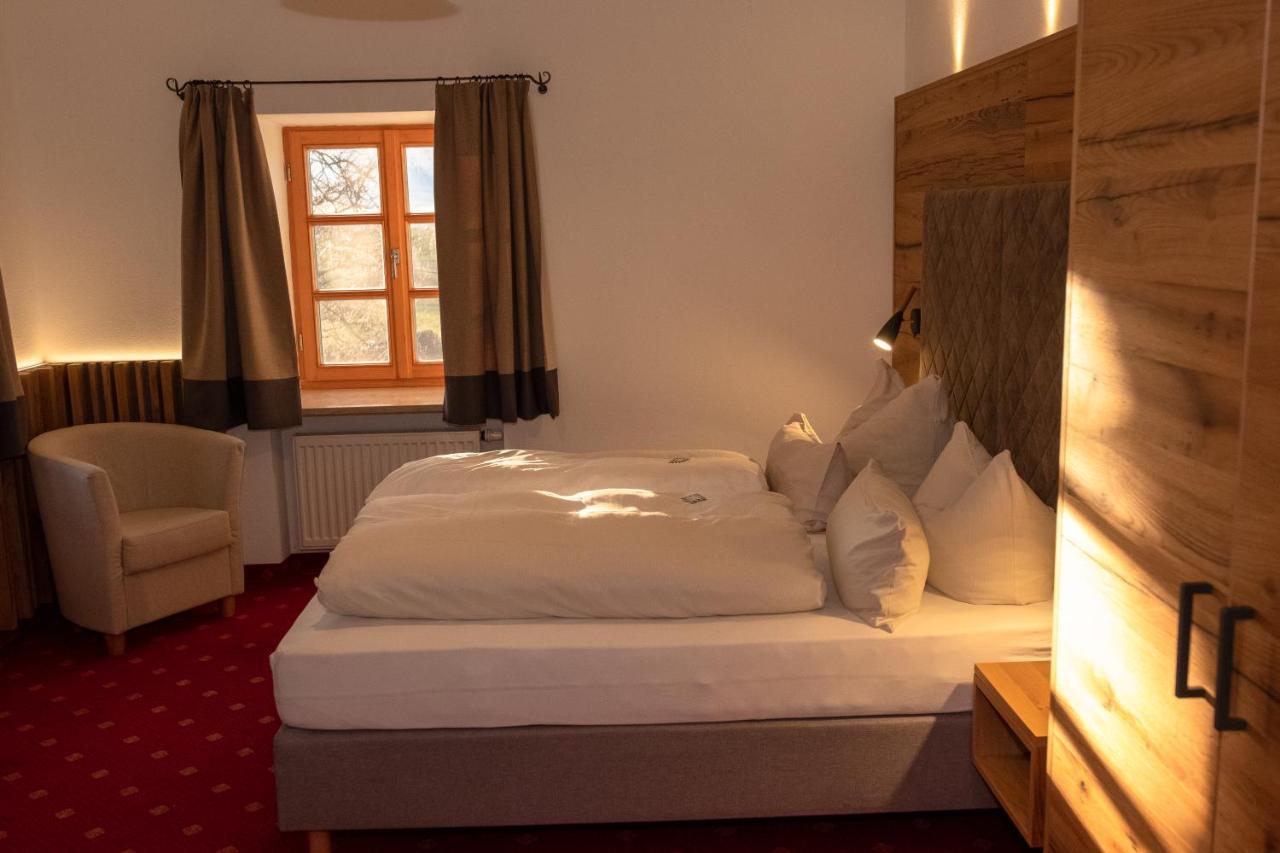 Hotel Der Obere Wirt Zum Queri à Andechs Extérieur photo